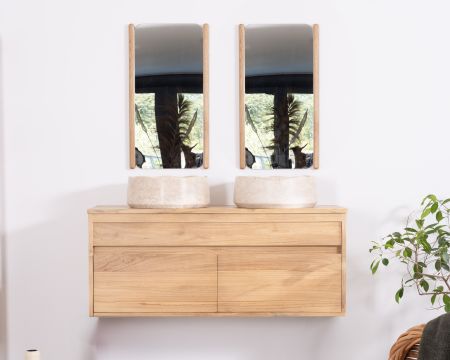 Miroir avec encadrement en chêne huilé design épuré