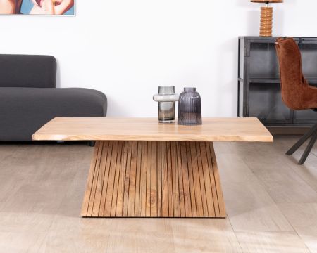 Table de salon design "Elki" en acacia avec pied central