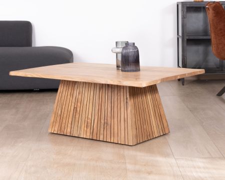 Table de salon design "Elki" en acacia avec pied central