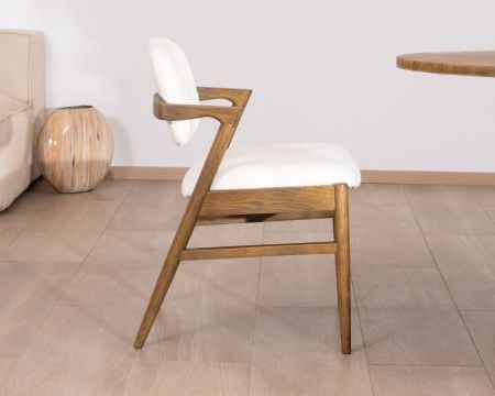 Chaise de repas design en frêne foncé et tissu bouclette "Isadora"