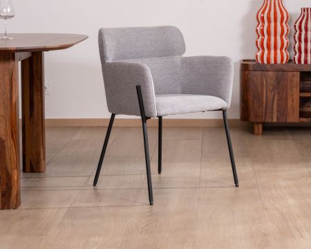 Lot de 2 chaises de repas en tissu gris et pieds en métal "Riméno"