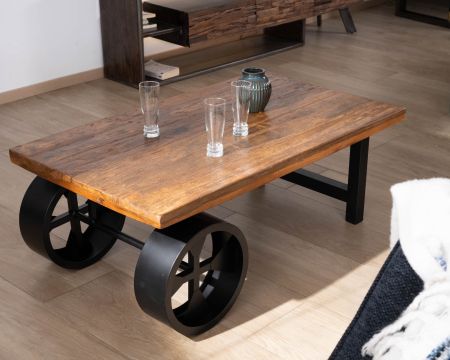 Table basse en bois de récupération avec roues en métal "Carriola"