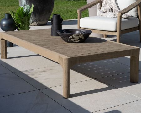 Table basse spécial extérieur design épuré en teck finition naturelle sablée "Vérone"